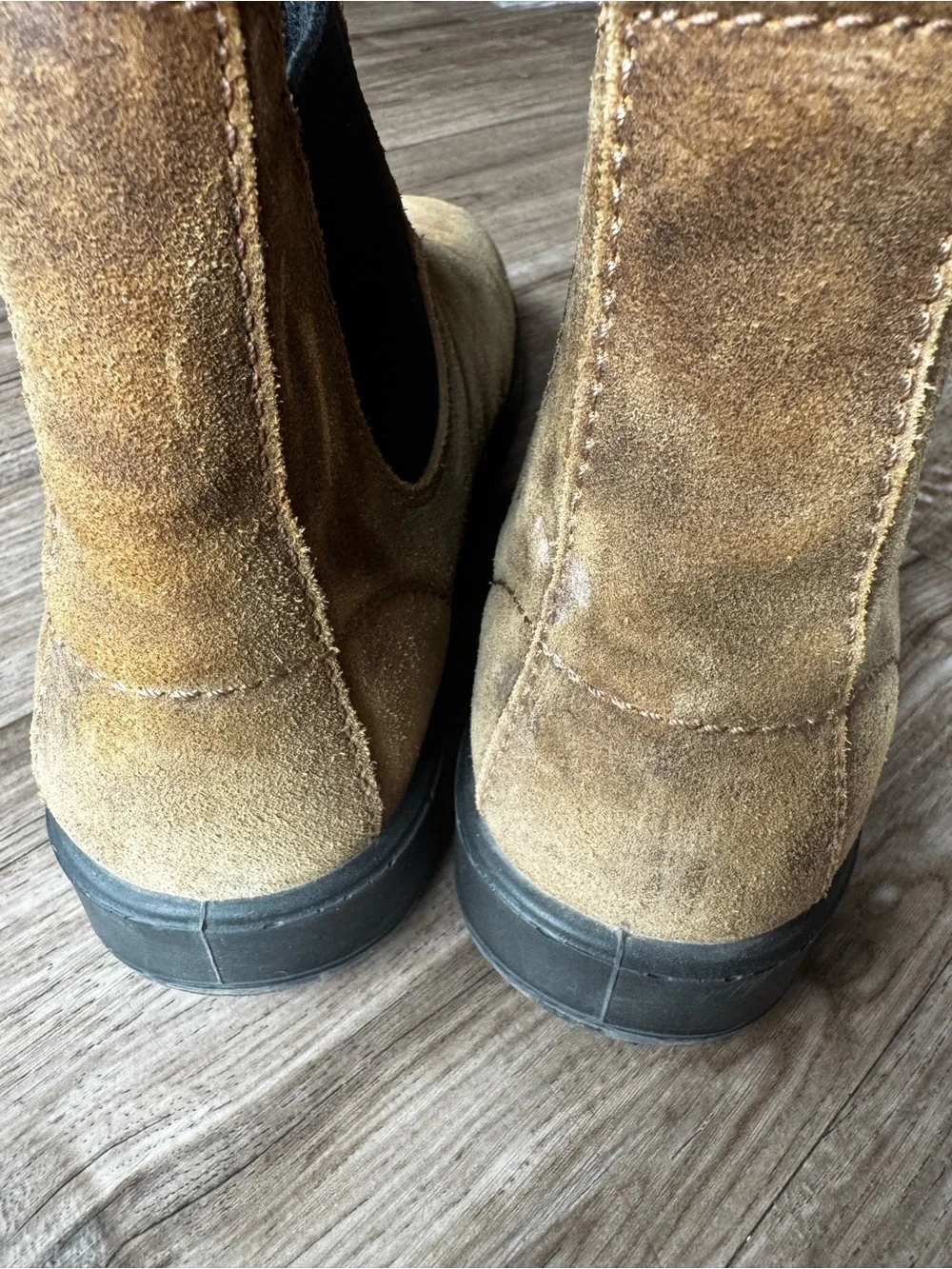 Blundstone classic tan suede Chelsea boots men 8.5